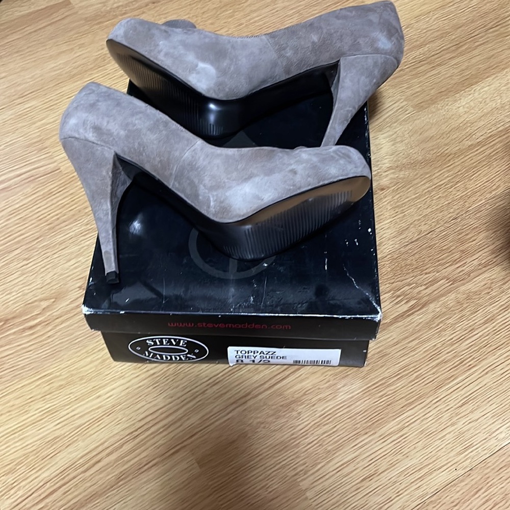 STEVE MADDEN Toppazz Grey Suede Never worn! - Picture 4 of 4